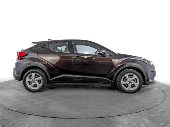Toyota C-HR I с пробегом 2019 года, цена 2 650 000 рублей, 46448 км, внедорожник, Автокод Объявления