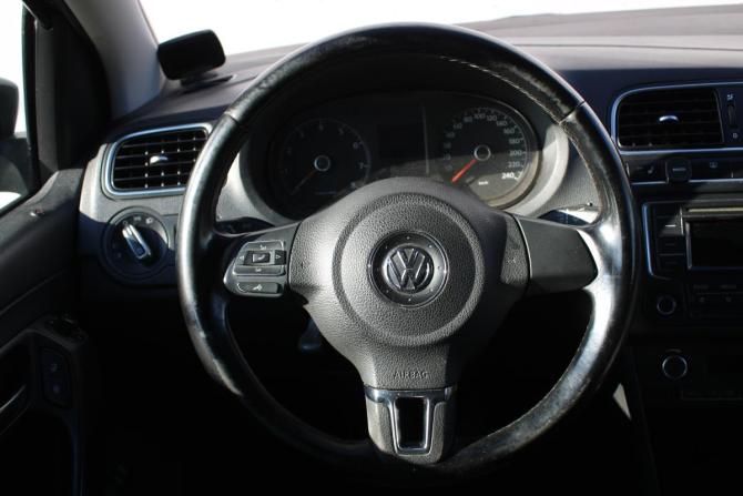 Volkswagen Polo V с пробегом 2013 года, цена 690 000 рублей, 126000 км, седан, Автокод Объявления