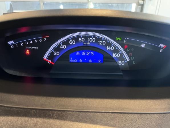Honda Freed I с пробегом 2010 года, цена 1 020 000 рублей, 187871 км, компактвэн, Автокод Объявления
