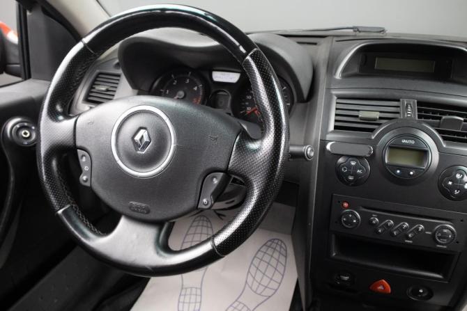 Renault Megane II Рестайлинг с пробегом 2009 года, цена 499 000 рублей, 218000 км, универсал, Автокод Объявления