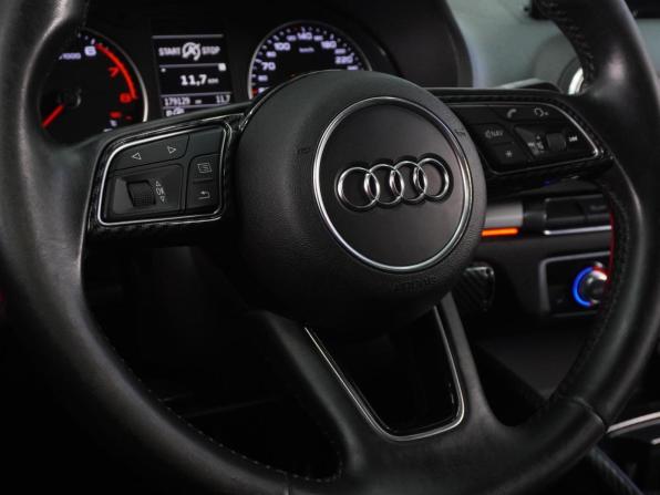 Audi A3 III (8V) Рестайлинг с пробегом 2016 года, цена 1 517 000 рублей, 179129 км, седан, Автокод Объявления