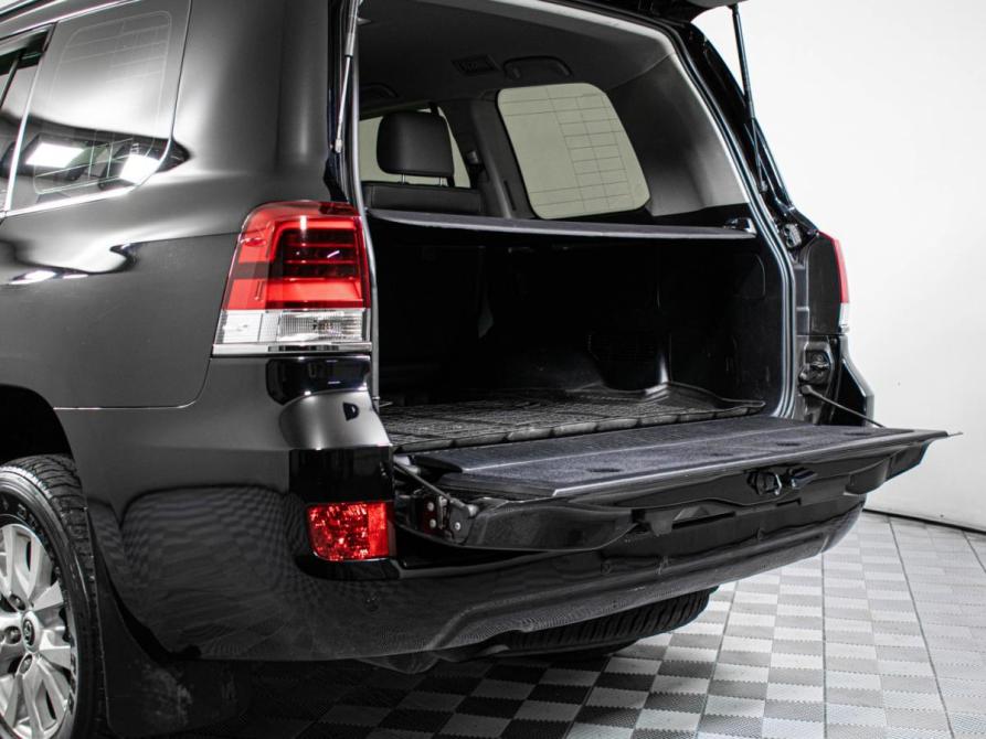 Toyota Land Cruiser 200 Series Рестайлинг 2 Москва  - изображение 18