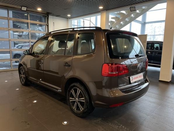 Volkswagen Touran I Рестайлинг 2 с пробегом 2012 года, цена 786 000 рублей, 232326 км, компактвэн, Автокод Объявления