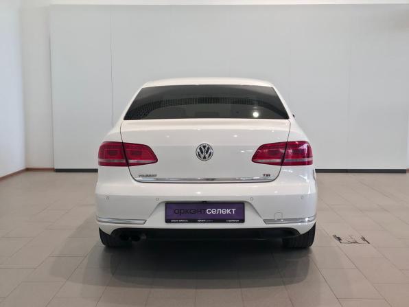 Volkswagen Passat B7 с пробегом 2012 года, цена 1 333 000 рублей, 153686 км, седан, Автокод Объявления