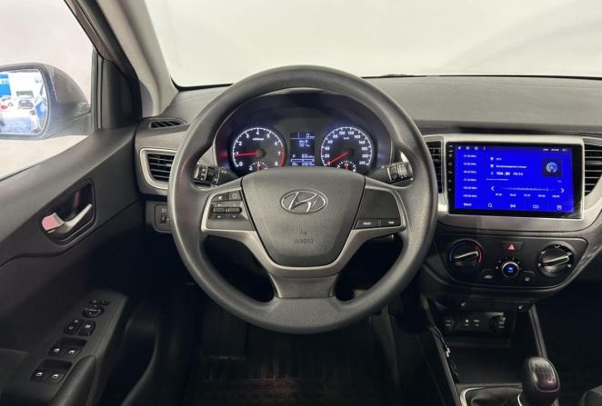Hyundai Solaris II с пробегом 2018 года, цена 1 350 000 рублей, 103679 км, седан, Автокод Объявления