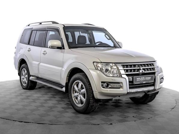 Mitsubishi Pajero IV Рестайлинг 2 с пробегом 2017 года, цена 3 050 000 рублей, 106953 км, внедорожник, Автокод Объявления