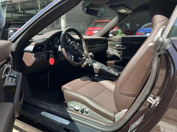 Porsche 911 VII (991) Рестайлинг с пробегом 2017 года, цена 12 000 000 рублей, 6000 км, кабриолет, Автокод Объявления