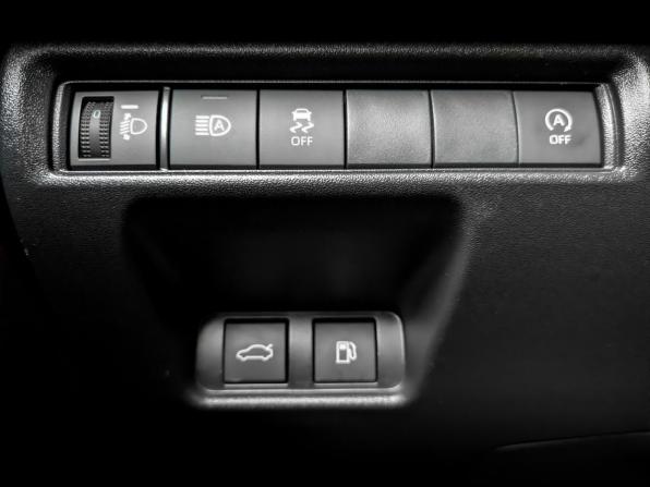 Toyota Camry IX (XV80) China Market с пробегом 2024 года, цена 4 000 000 рублей, 26487 км, седан, Автокод Объявления