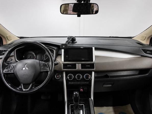 Mitsubishi Xpander I с пробегом 2022 года, цена 2 079 000 рублей, 89510 км, внедорожник, Автокод Объявления