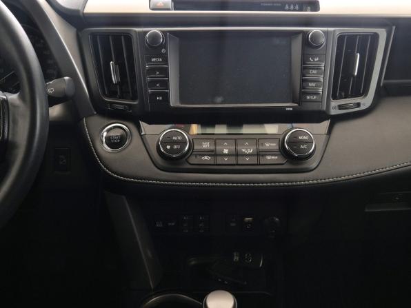 Toyota RAV4 IV (XA40) Рестайлинг с пробегом 2018 года, цена 2 699 000 рублей, 83389 км, внедорожник, Автокод Объявления