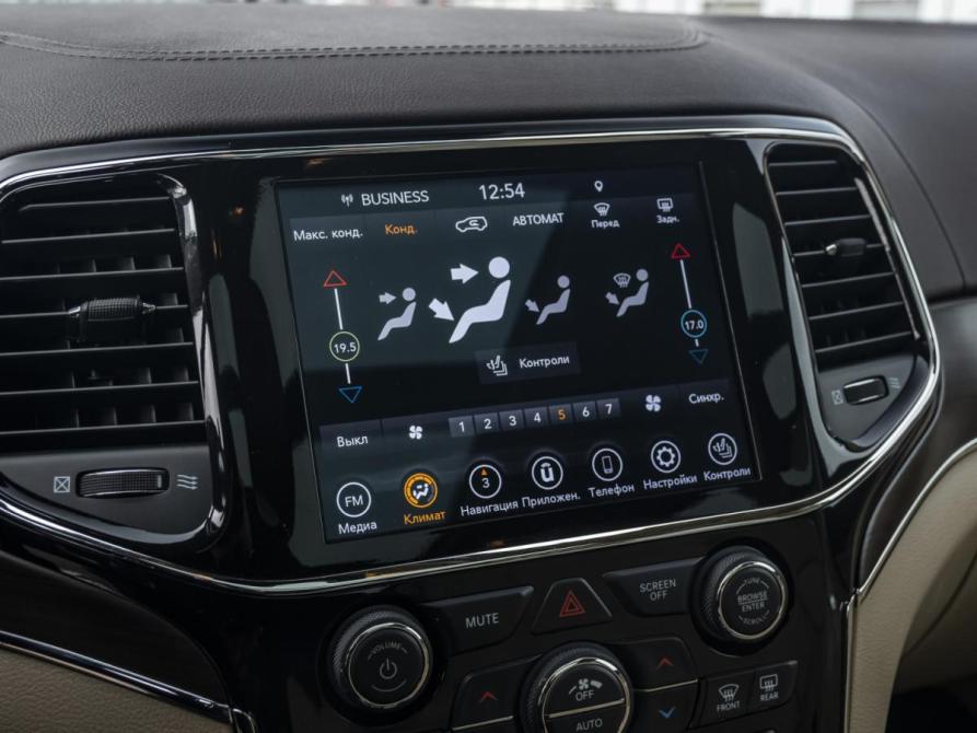 Jeep Grand Cherokee IV (WK2) Рестайлинг Москва  - изображение 21