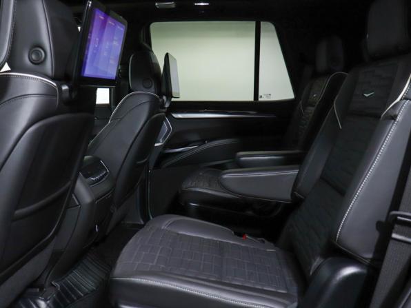 Cadillac Escalade V Рестайлинг с пробегом 2025 года, цена 16 499 000 рублей, 15448 км, внедорожник, Автокод Объявления
