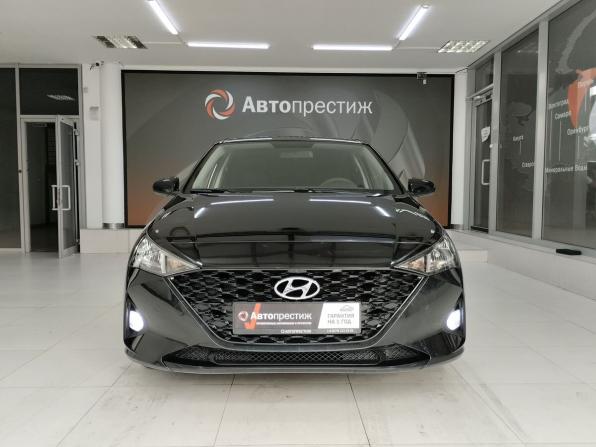 Hyundai Solaris II Рестайлинг с пробегом 2022 года, цена 1 590 000 рублей, 77561 км, седан, Автокод Объявления