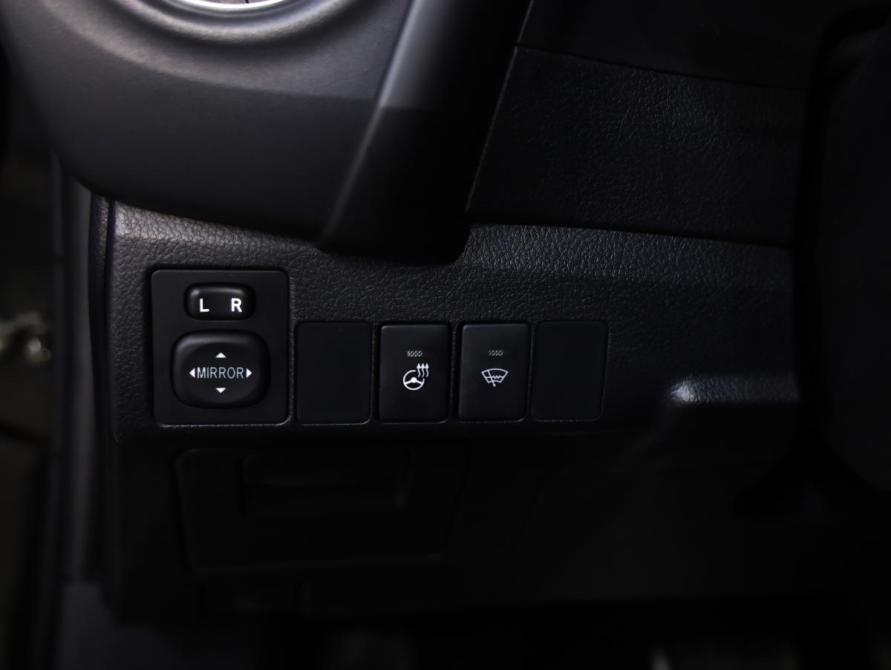 Toyota Corolla XI (E160 E170 E180) Рестайлинг 1 Санкт-Петербург  - изображение 19