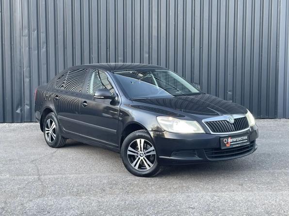 Skoda Octavia II (A5) Рестайлинг с пробегом 2013 года, цена 645 000 рублей, 322282 км, лифтбек, Автокод Объявления