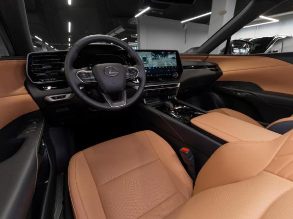 Lexus RX V с пробегом 2026 года, цена 8 850 000 рублей, 39 км, внедорожник, Автокод Объявления