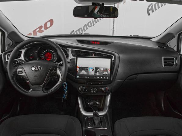Kia Ceed II Рестайлинг с пробегом 2015 года, цена 1 295 000 рублей, 172838 км, универсал, Автокод Объявления