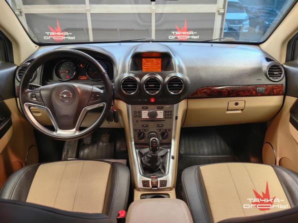 Opel Antara I Рестайлинг с пробегом 2013 года, цена 1 228 000 рублей, 86000 км, внедорожник, Автокод Объявления