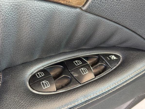 Mercedes-Benz E-Класс III (W211 S211) Рестайлинг с пробегом 2008 года, цена 900 000 рублей, 246054 км, седан, Автокод Объявления