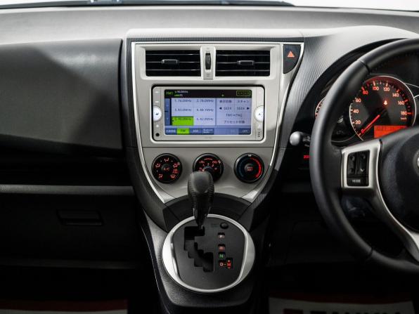 Toyota Ractis II с пробегом 2014 года, цена 999 000 рублей, 154461 км, хэтчбек, Автокод Объявления