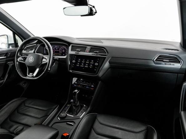 Volkswagen Tiguan II Рестайлинг с пробегом 2021 года, цена 3 199 000 рублей, 150327 км, внедорожник, Автокод Объявления