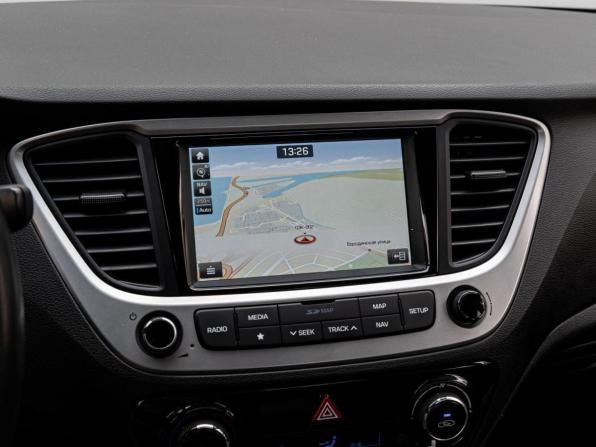 Hyundai Solaris II с пробегом 2017 года, цена 1 428 000 рублей, 97880 км, седан, Автокод Объявления