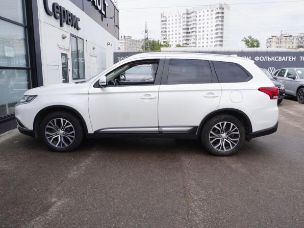 Mitsubishi Outlander III Рестайлинг 2 с пробегом 2018 года, цена 1 813 000 рублей, 156025 км, внедорожник, Автокод Объявления