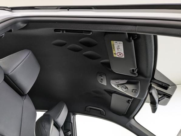 Toyota C-HR I Рестайлинг с пробегом 2021 года, цена 2 955 000 рублей, 47330 км, внедорожник, Автокод Объявления