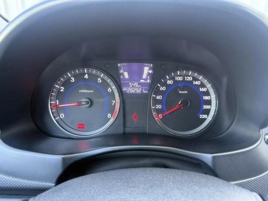 Hyundai Solaris I Ростов-на-Дону  - изображение 11