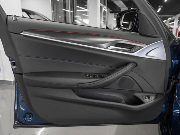 BMW 5 серии VII (G30/G31/G38) Рестайлинг с пробегом 2021 года, цена 4 380 000 рублей, 125894 км, седан, Автокод Объявления