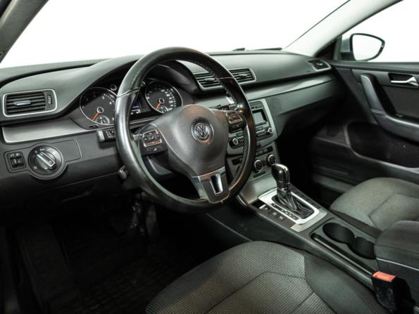 Volkswagen Passat B7 с пробегом 2012 года, цена 849 585 рублей, 193872 км, седан, Автокод Объявления