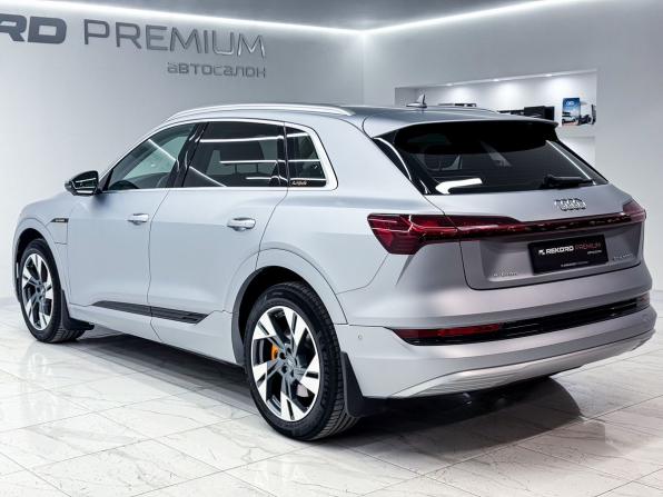 Audi e-tron I с пробегом 2019 года, цена 5 099 990 рублей, 38195 км, внедорожник, Автокод Объявления