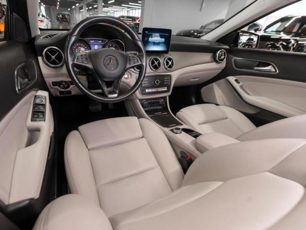 Mercedes-Benz GLA I (X156) Рестайлинг с пробегом 2018 года, цена 2 580 000 рублей, 58777 км, внедорожник, Автокод Объявления