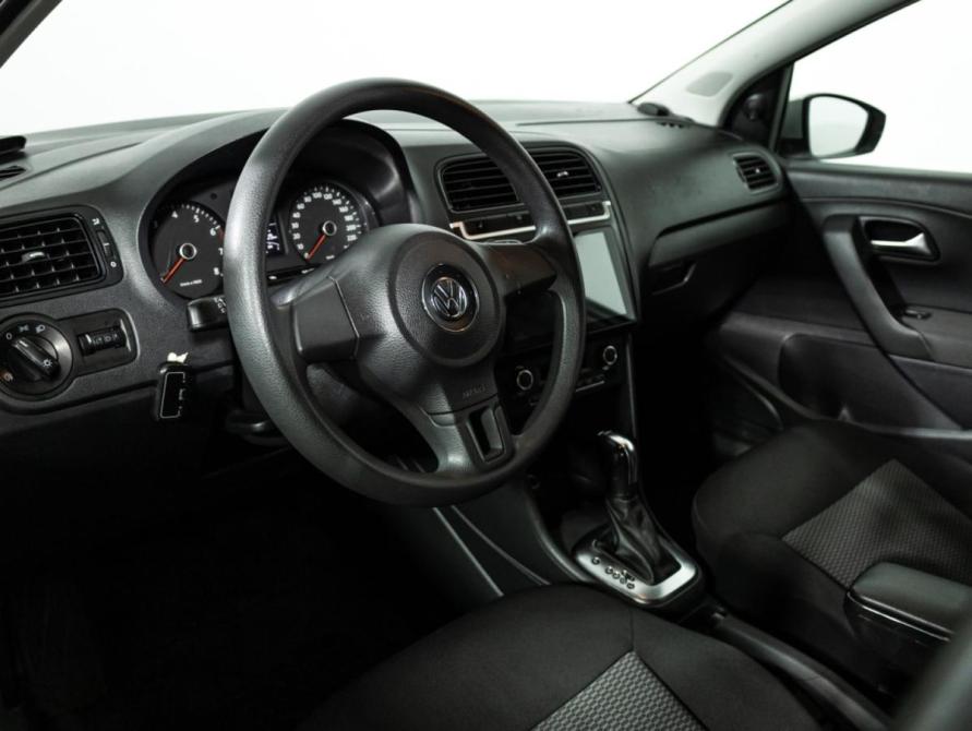 Volkswagen Polo V Санкт-Петербург  - изображение 11