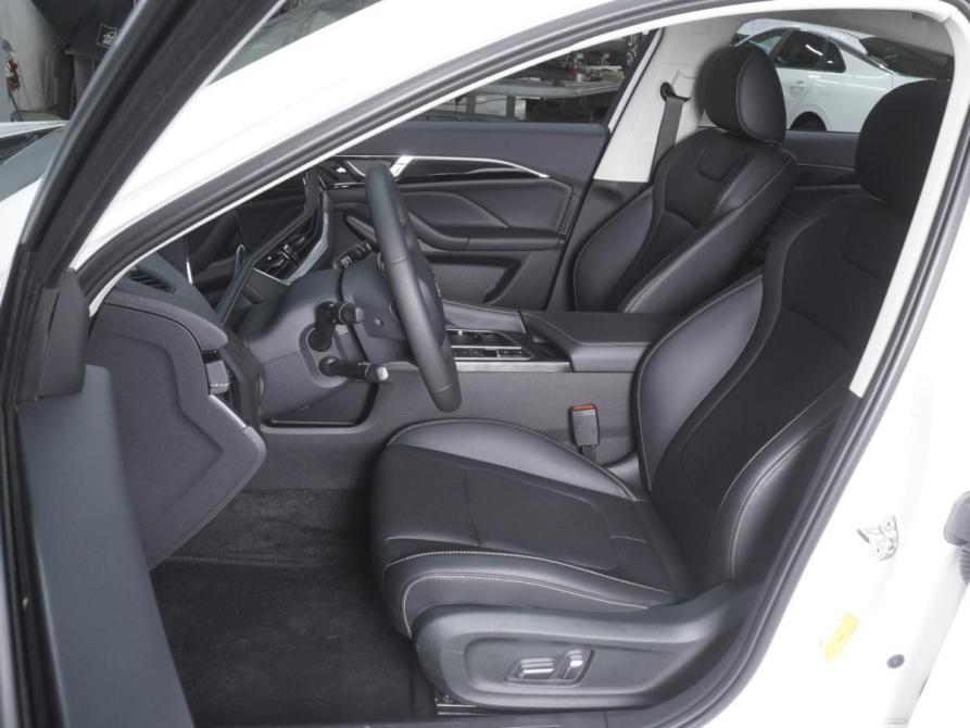 FAW Bestune B70 I Рестайлинг Ростов-на-Дону  - изображение 10