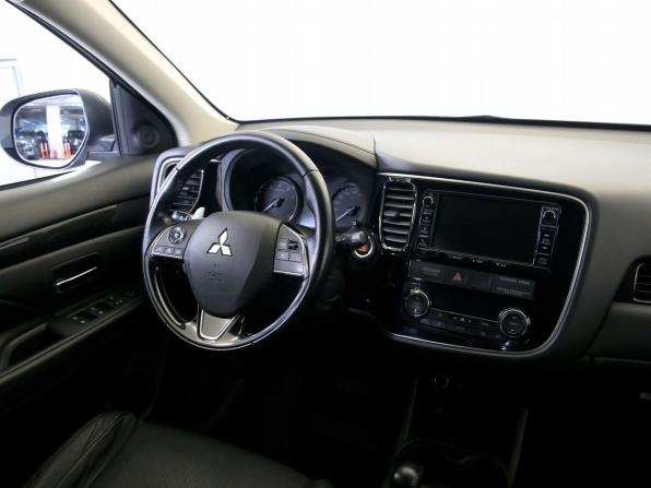 Mitsubishi Outlander III Рестайлинг 2 с пробегом 2016 года, цена 2 145 000 рублей, 86098 км, внедорожник, Автокод Объявления