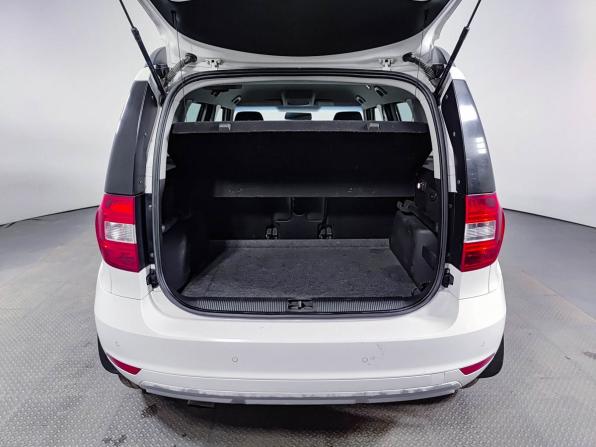 Skoda Yeti I Рестайлинг с пробегом 2014 года, цена 875 000 рублей, 203000 км, внедорожник, Автокод Объявления