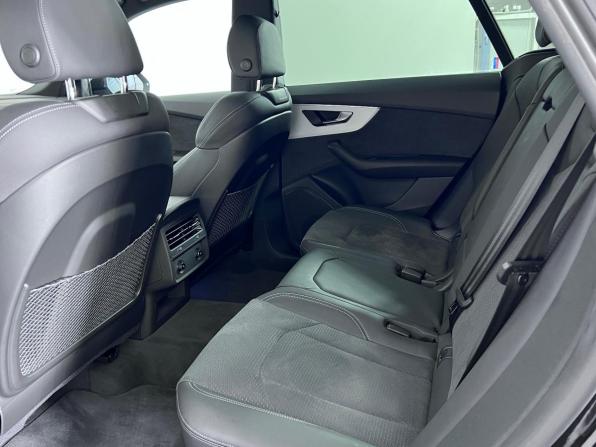 Audi Q8 I (4M) Рестайлинг с пробегом 2024 года, цена 12 350 000 рублей, 50 км, внедорожник, Автокод Объявления