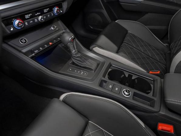 Audi Q3 II (F3) с пробегом 2025 года, цена 4 990 000 рублей, 17 км, внедорожник, Автокод Объявления