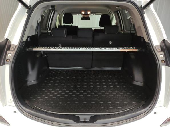 Toyota RAV4 IV (XA40) Рестайлинг с пробегом 2016 года, цена 2 047 000 рублей, 127301 км, внедорожник, Автокод Объявления