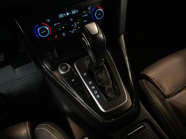 Ford Focus III Рестайлинг с пробегом 2018 года, цена 1 400 000 рублей, 82062 км, хэтчбек, Автокод Объявления