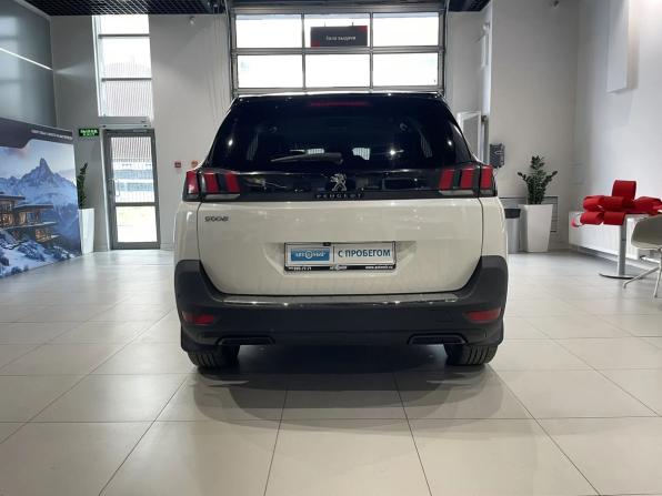Peugeot 5008 II с пробегом 2018 года, цена 1 988 000 рублей, 186969 км, внедорожник, Автокод Объявления
