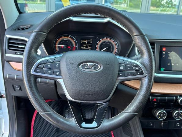 Lada (ВАЗ) Vesta I Рестайлинг (NG) с пробегом 2023 года, цена 1 175 000 рублей, 114000 км, седан, Автокод Объявления