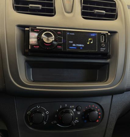 Renault Logan II с пробегом 2018 года, цена 670 000 рублей, 149240 км, седан, Автокод Объявления