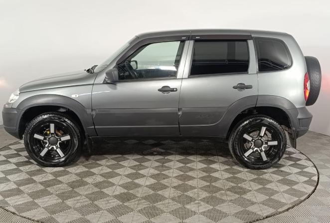 Chevrolet Niva I Рестайлинг с пробегом 2018 года, цена 850 000 рублей, 64052 км, внедорожник, Автокод Объявления