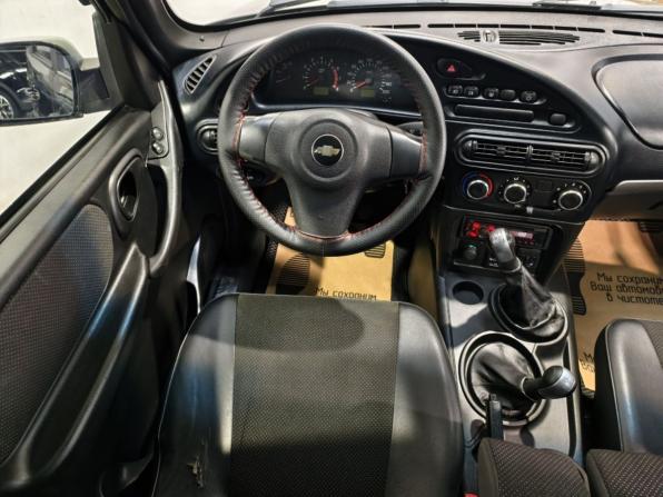 Chevrolet Niva I Рестайлинг с пробегом 2011 года, цена 515 000 рублей, 116909 км, внедорожник, Автокод Объявления