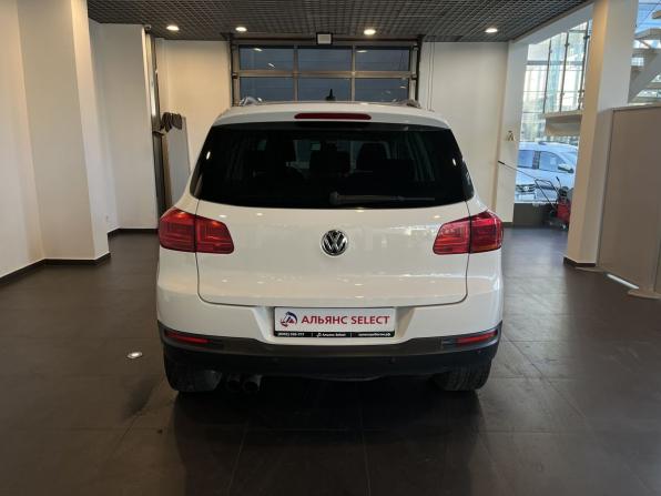 Volkswagen Tiguan I Рестайлинг с пробегом 2013 года, цена 1 564 000 рублей, 175550 км, внедорожник, Автокод Объявления