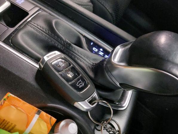Hyundai Santa Fe IV с пробегом 2020 года, цена 2 565 000 рублей, 113817 км, внедорожник, Автокод Объявления
