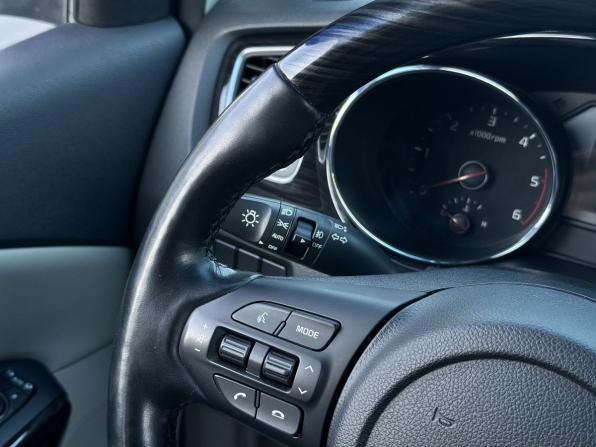 Kia Carnival III с пробегом 2019 года, цена 3 150 000 рублей, 54000 км, минивэн, Автокод Объявления