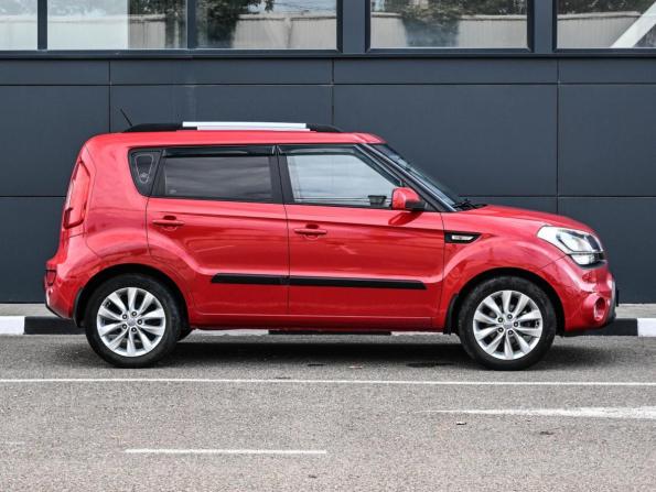 Kia Soul I Рестайлинг с пробегом 2013 года, цена 1 219 000 рублей, 64065 км, хэтчбек, Автокод Объявления